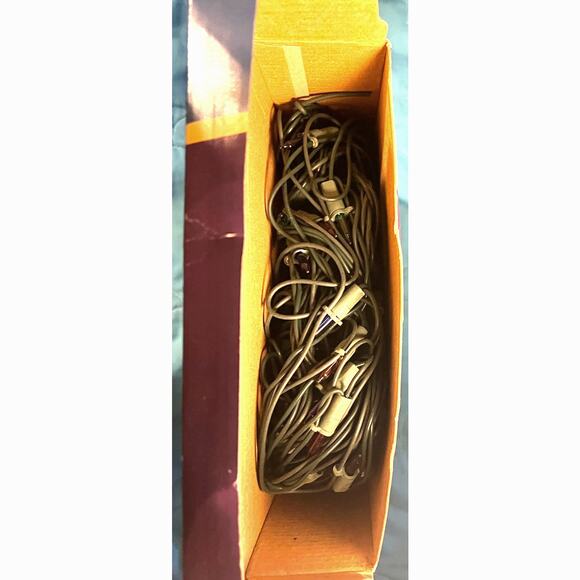 NEW Holiday Time 150 Ct Net Light Multi Color Green Wire Indoor Outdoor WORKS - Picture 3 of 5